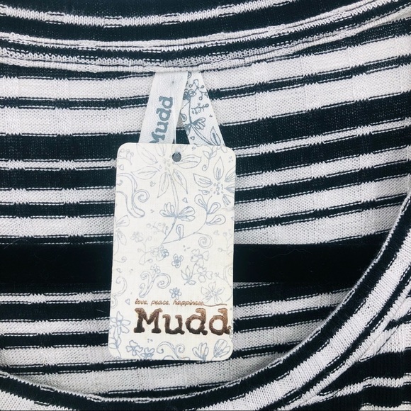 Mudd Black and white striped longsleeve blouse - Picture 2 of 9